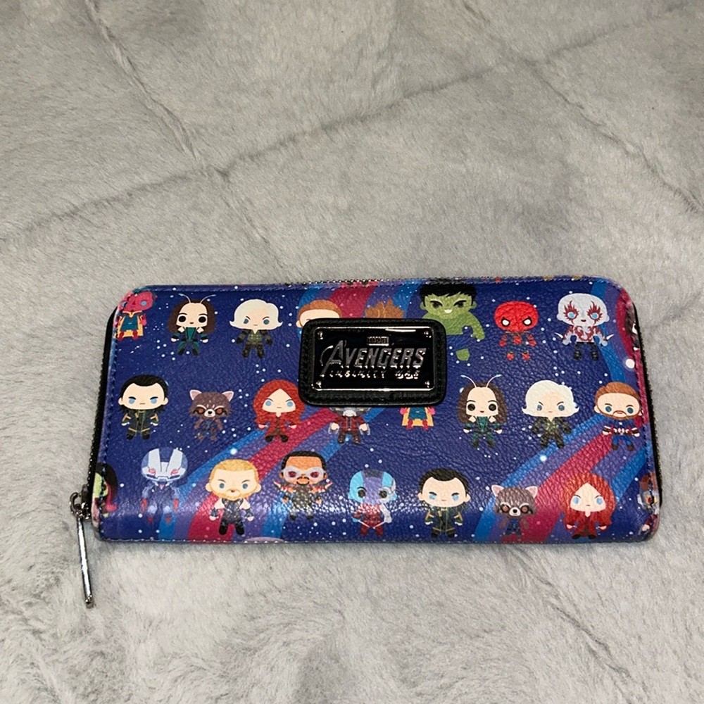 Loungefly Marvel Avengers Infinity Wars wallet